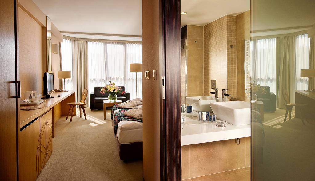 Hotel Bukovina Bukowina Tatrzanska Luaran gambar